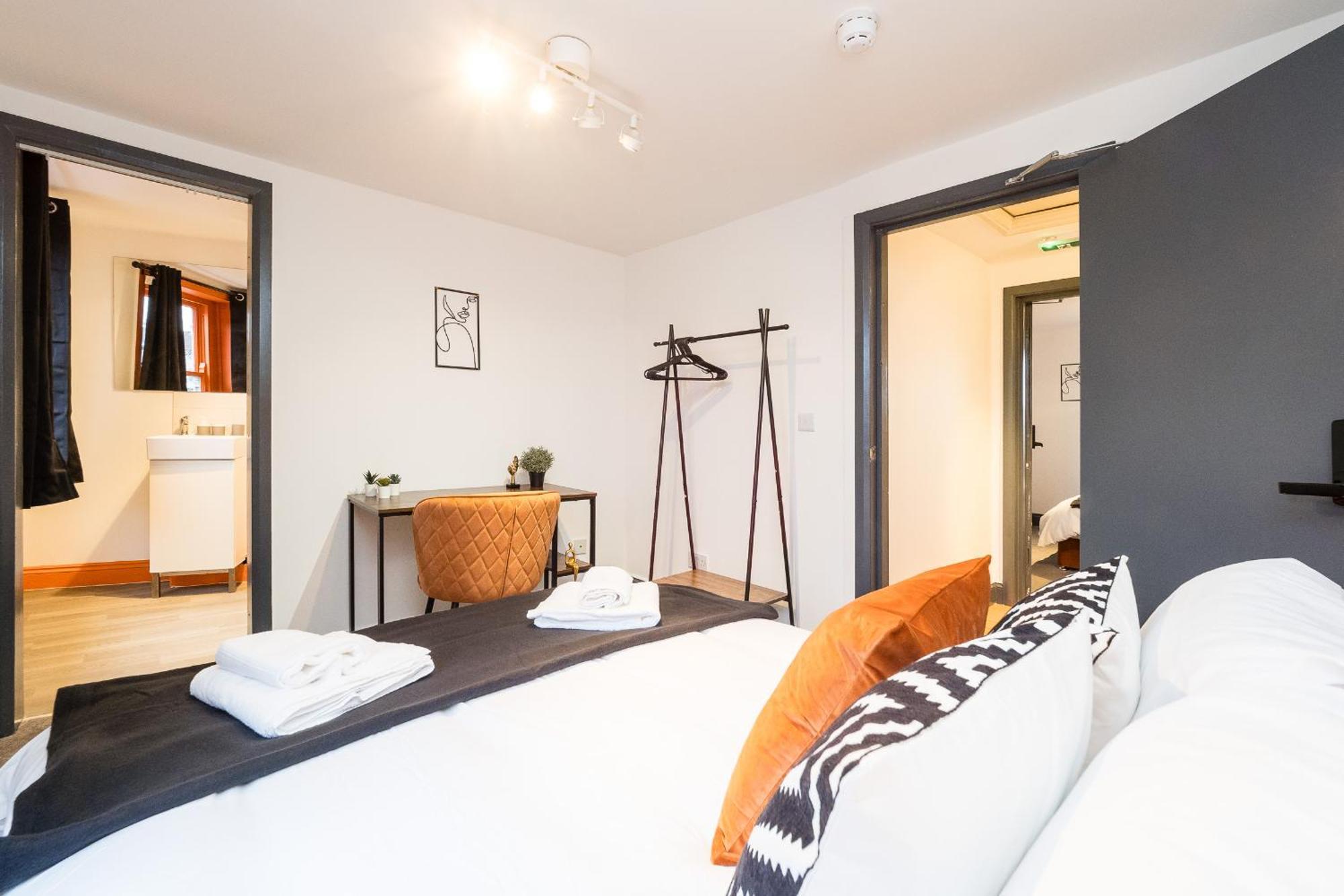 Spacious 6 Ensuite Bedroom House In Central ลอนดอน ภายนอก รูปภาพ
