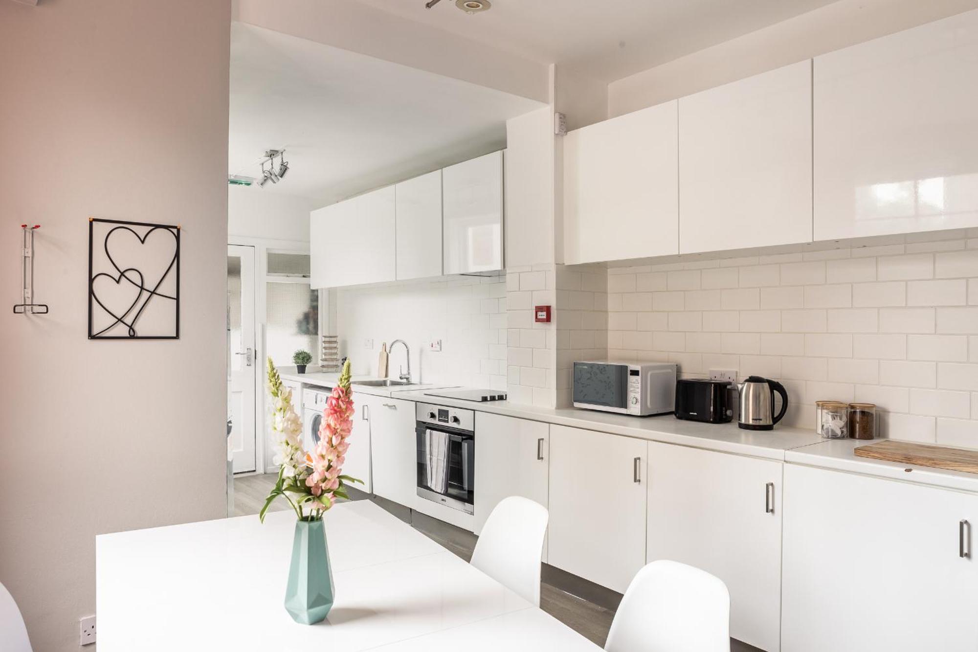 Spacious 6 Ensuite Bedroom House In Central ลอนดอน ภายนอก รูปภาพ