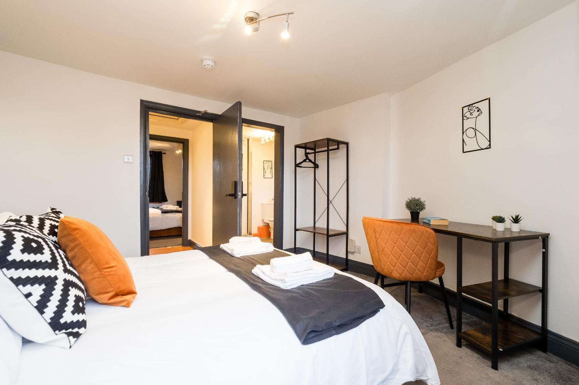 Spacious 6 Ensuite Bedroom House In Central ลอนดอน ภายนอก รูปภาพ