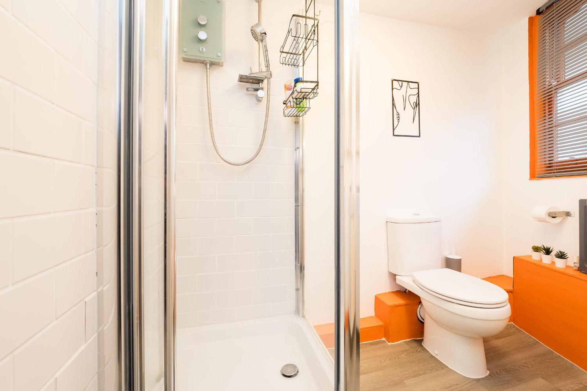 Spacious 6 Ensuite Bedroom House In Central ลอนดอน ภายนอก รูปภาพ