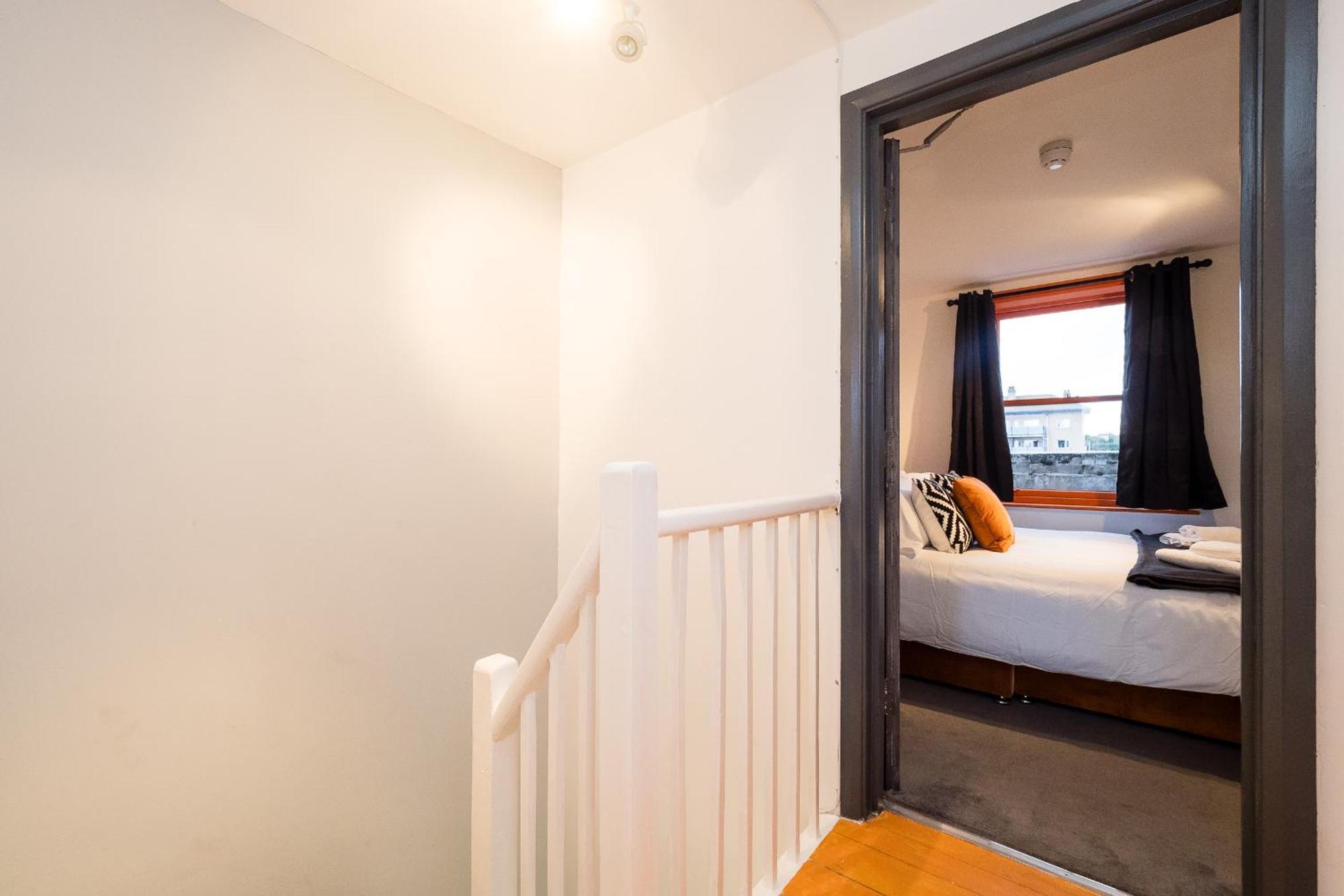 Spacious 6 Ensuite Bedroom House In Central ลอนดอน ภายนอก รูปภาพ