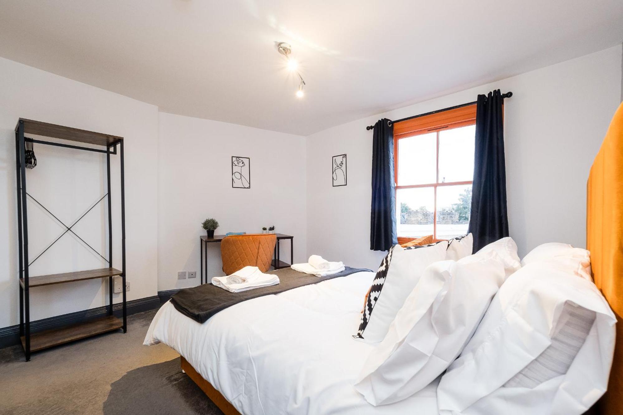 Spacious 6 Ensuite Bedroom House In Central ลอนดอน ภายนอก รูปภาพ