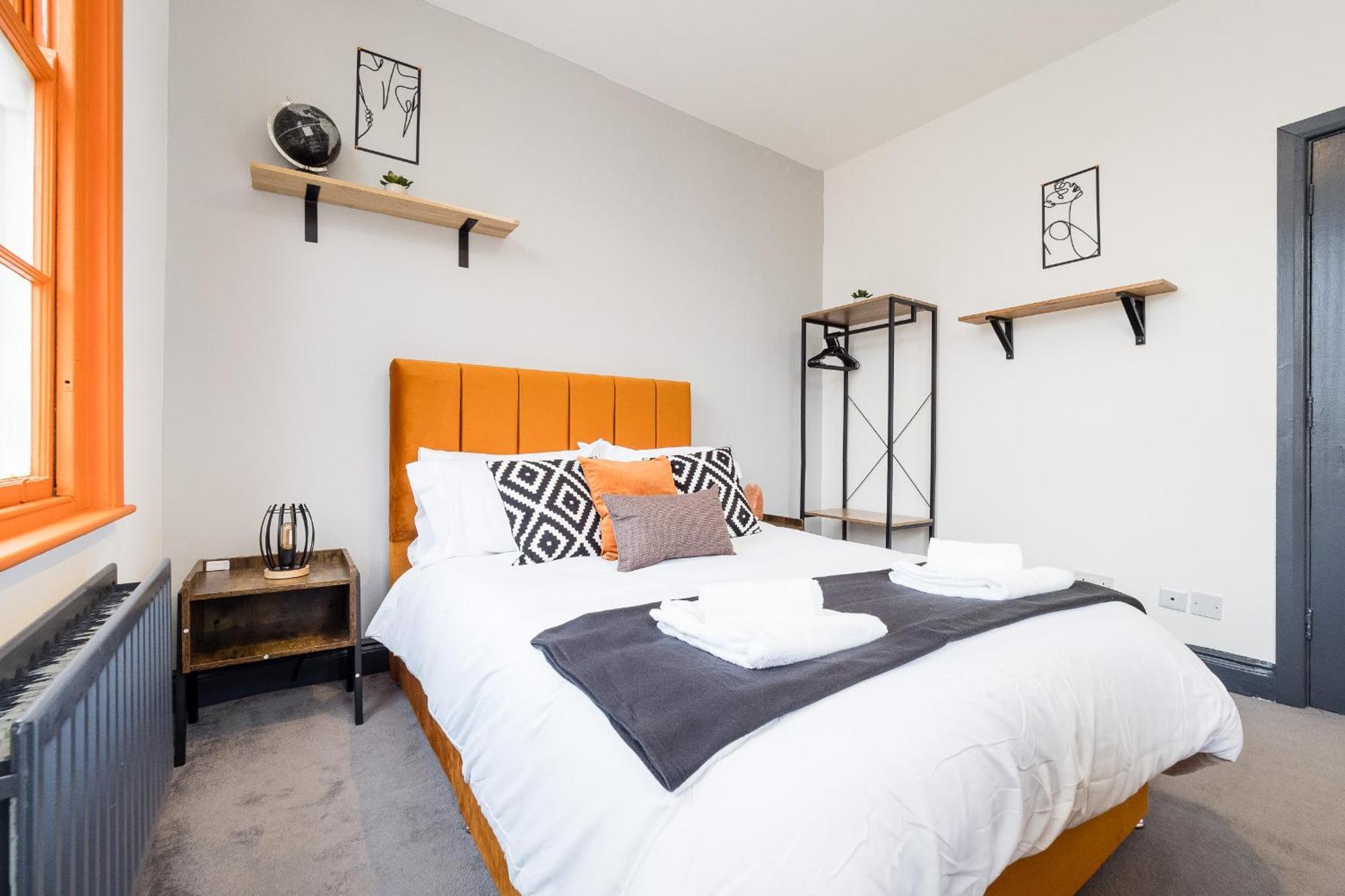 Spacious 6 Ensuite Bedroom House In Central ลอนดอน ภายนอก รูปภาพ