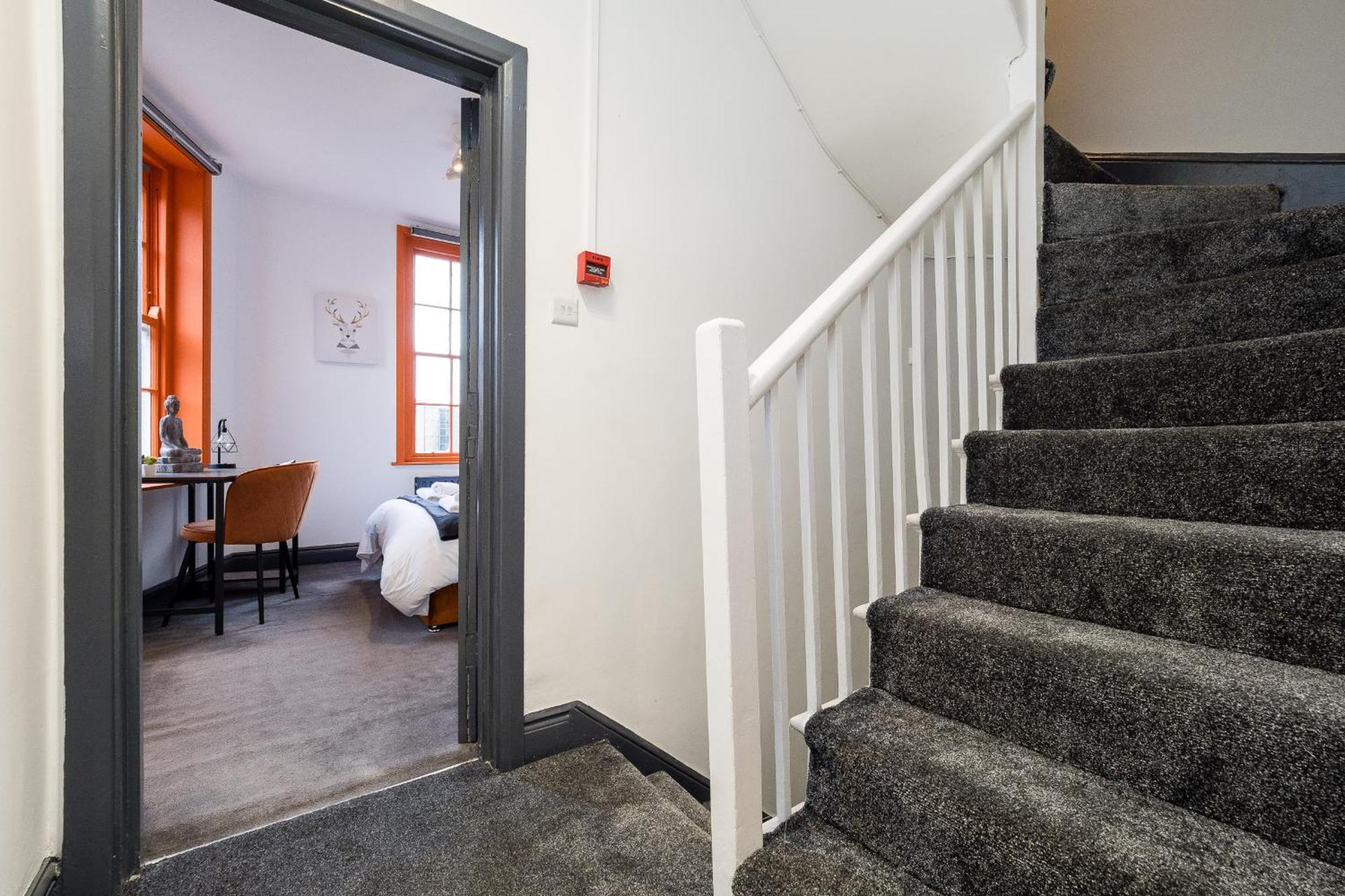Spacious 6 Ensuite Bedroom House In Central ลอนดอน ภายนอก รูปภาพ