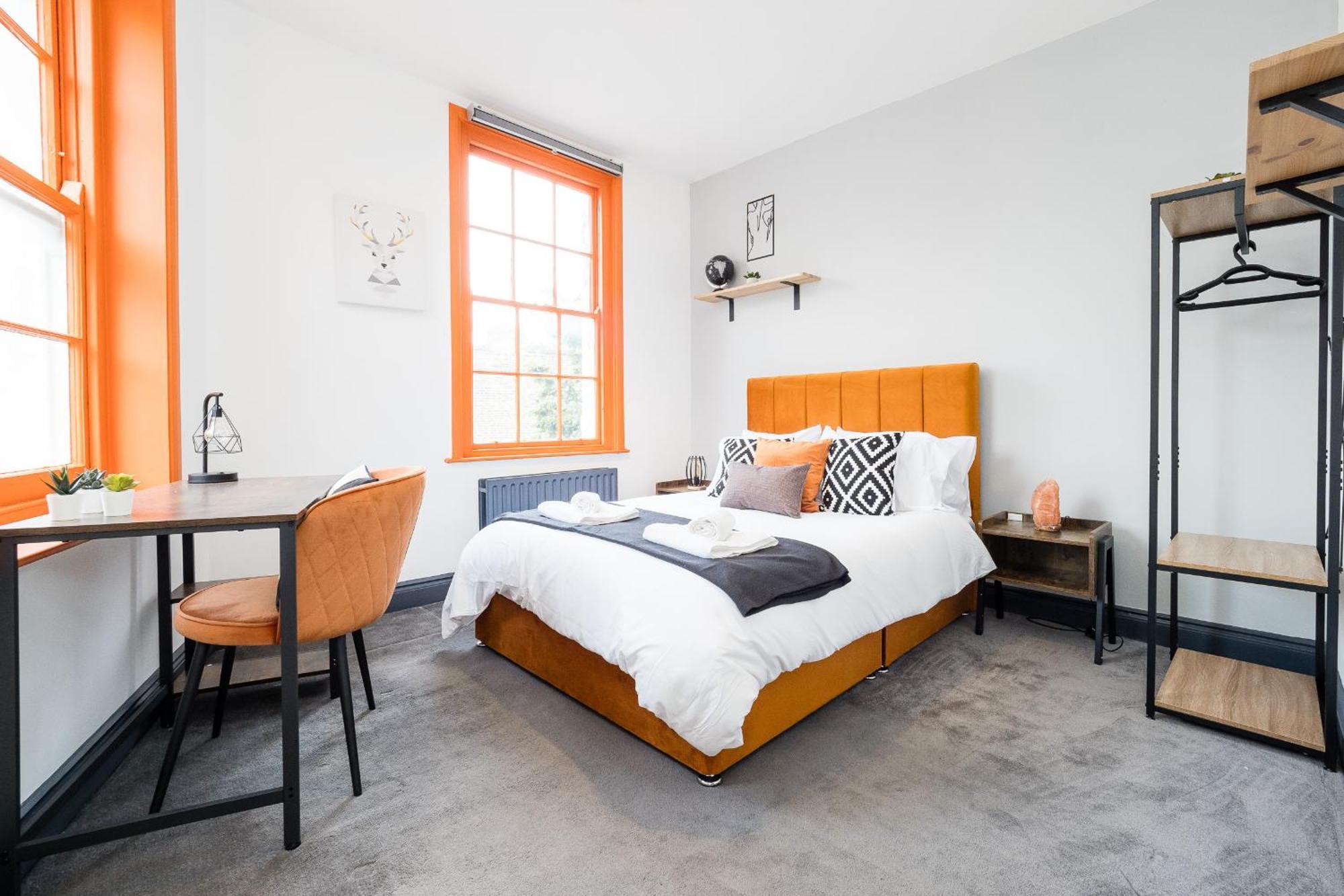 Spacious 6 Ensuite Bedroom House In Central ลอนดอน ภายนอก รูปภาพ