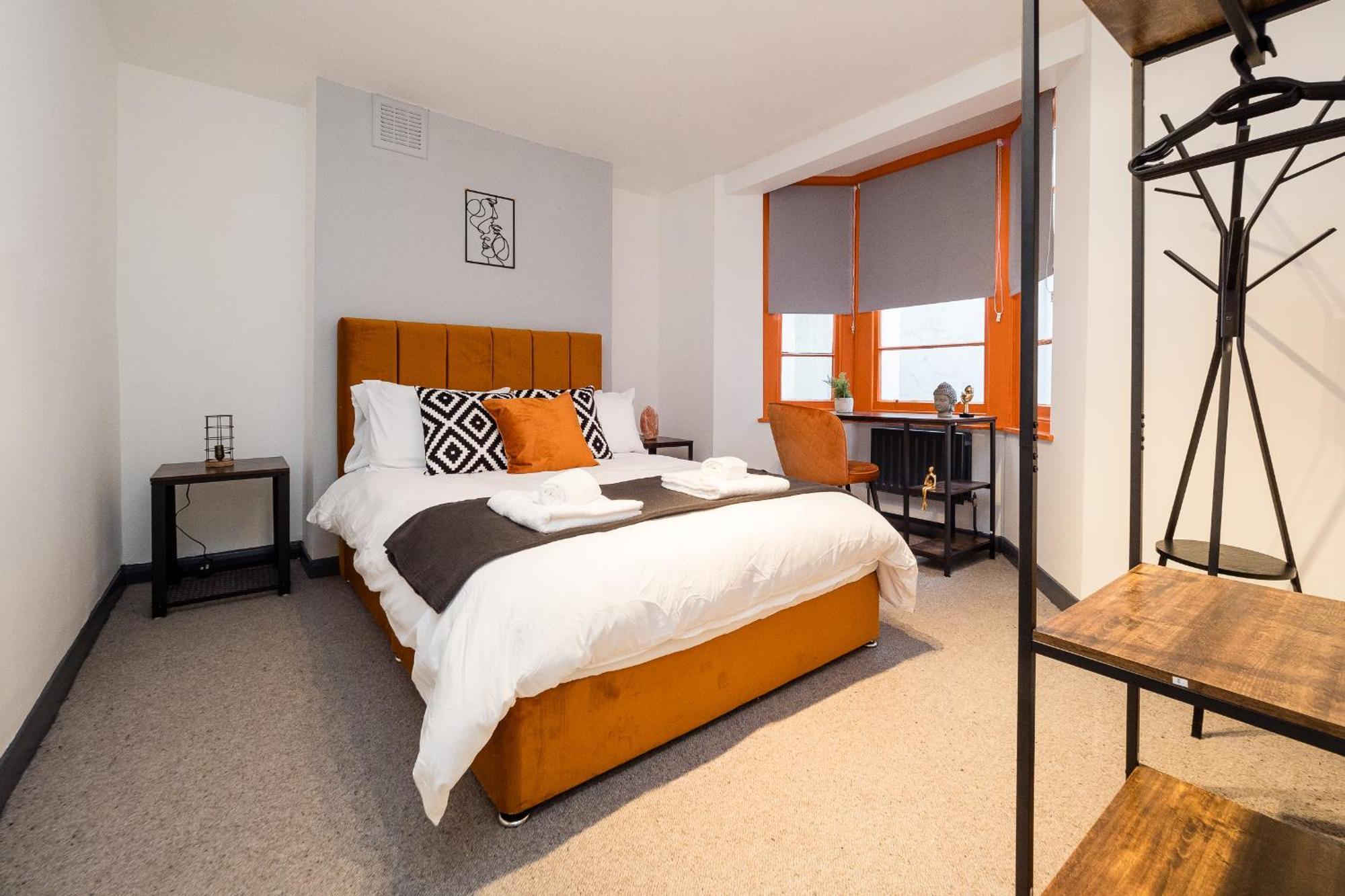 Spacious 6 Ensuite Bedroom House In Central ลอนดอน ภายนอก รูปภาพ